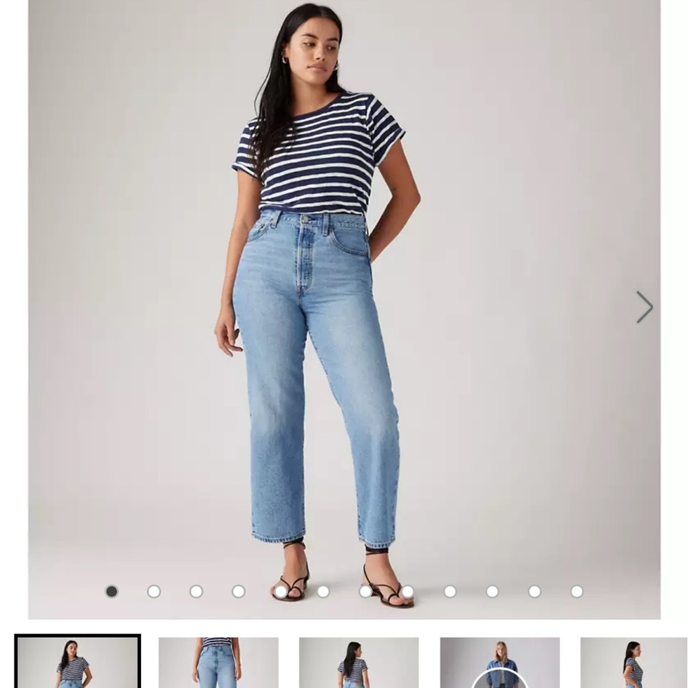 Levi’s size 24 ribcage ankle straight jeans